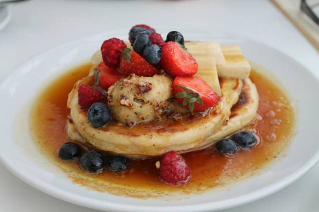 1129_925305614980_242042822_n