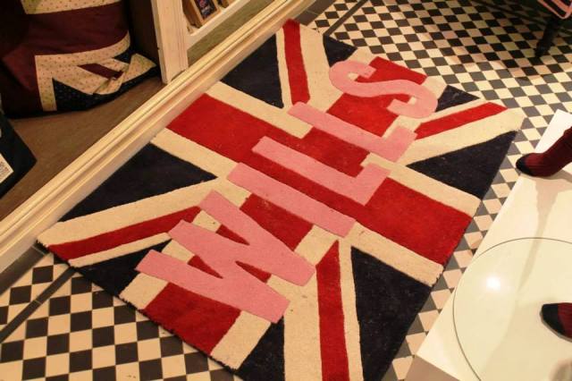 1379566_920902249360_1430029625_n