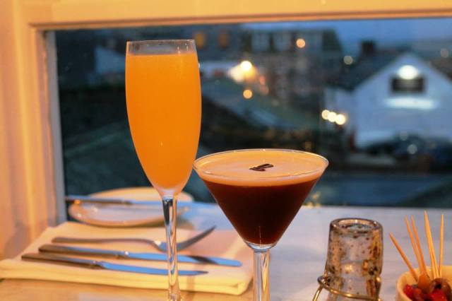 1380567_925305739730_1235022294_n