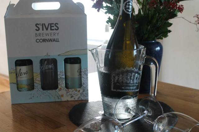 1380822_923011971460_374057487_n