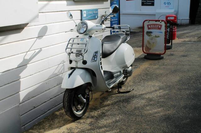 1382816_925304467280_269244914_n