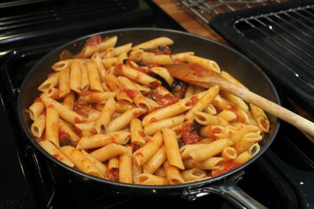 1383165_923760735930_1434234485_n