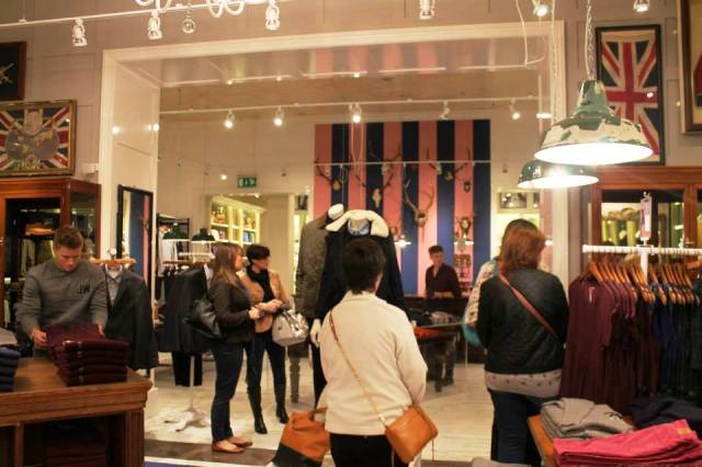 996614_920898367140_321030182_n